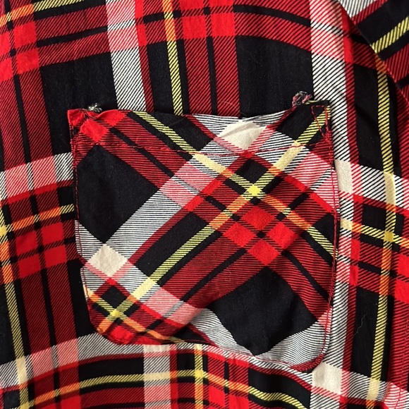 Plaid button front fall top - Picture 5 of 8